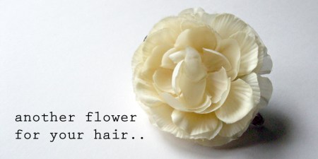 july09-flowerclip-yellow